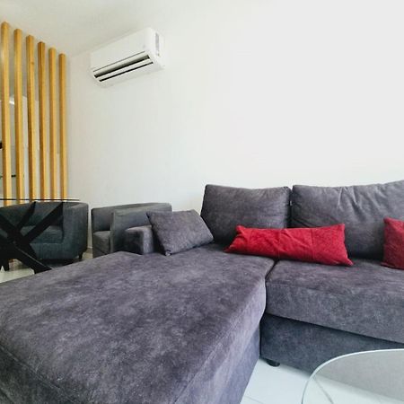 Sea Side Appartment In Kato Paphos Buitenkant foto