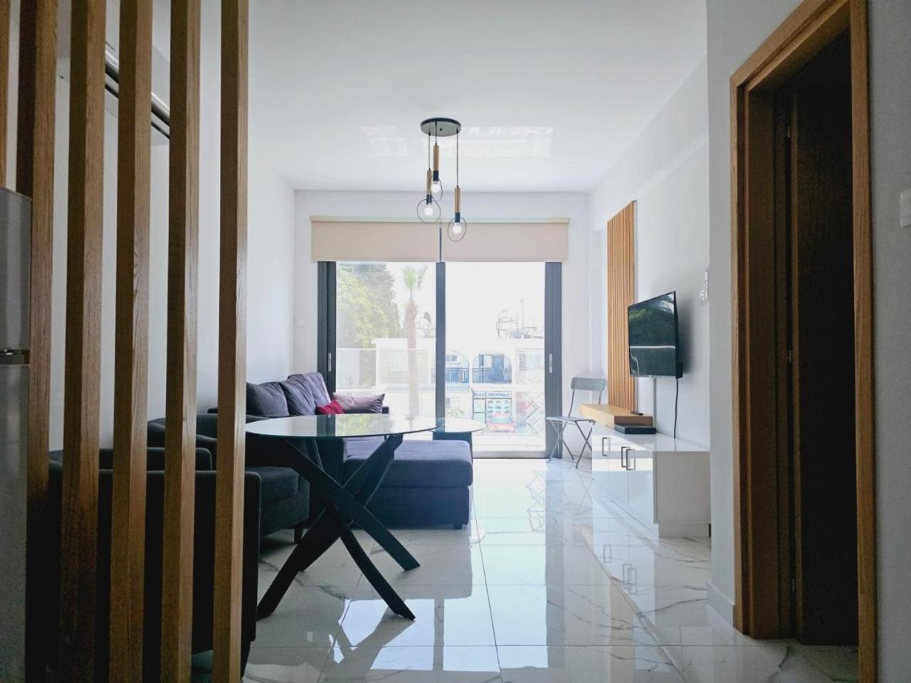 Sea Side Appartment In Kato Paphos Buitenkant foto