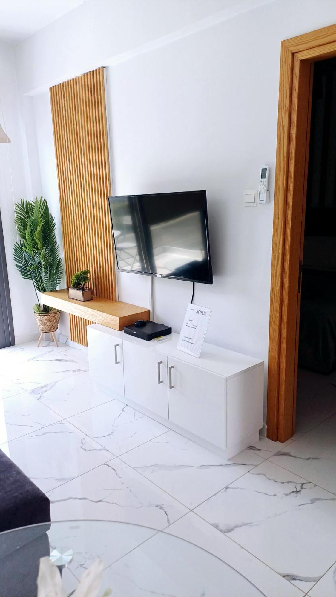 Sea Side Appartment In Kato Paphos Buitenkant foto